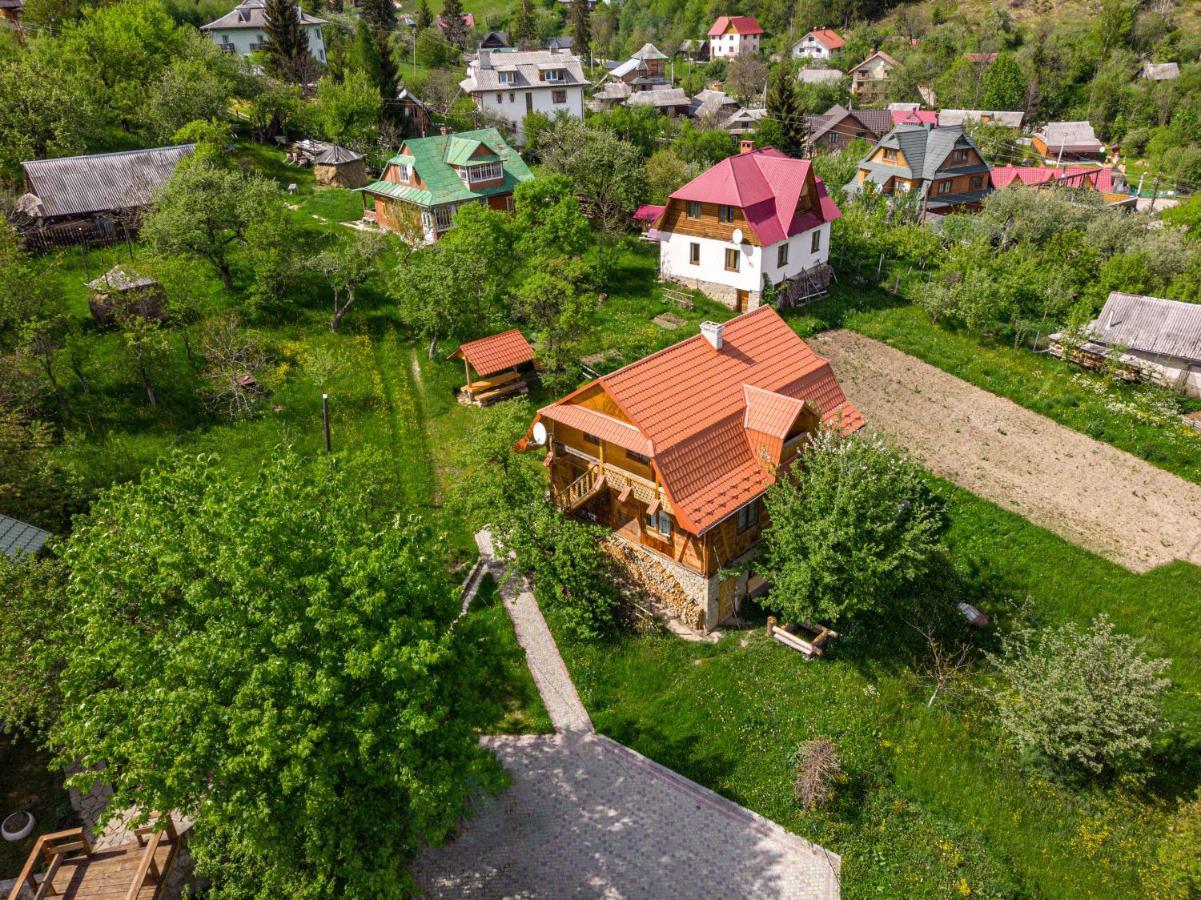 Садиба "Три Царі" Iaremcea Exterior foto