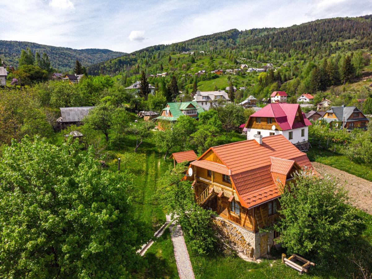 Садиба "Три Царі" Iaremcea Exterior foto